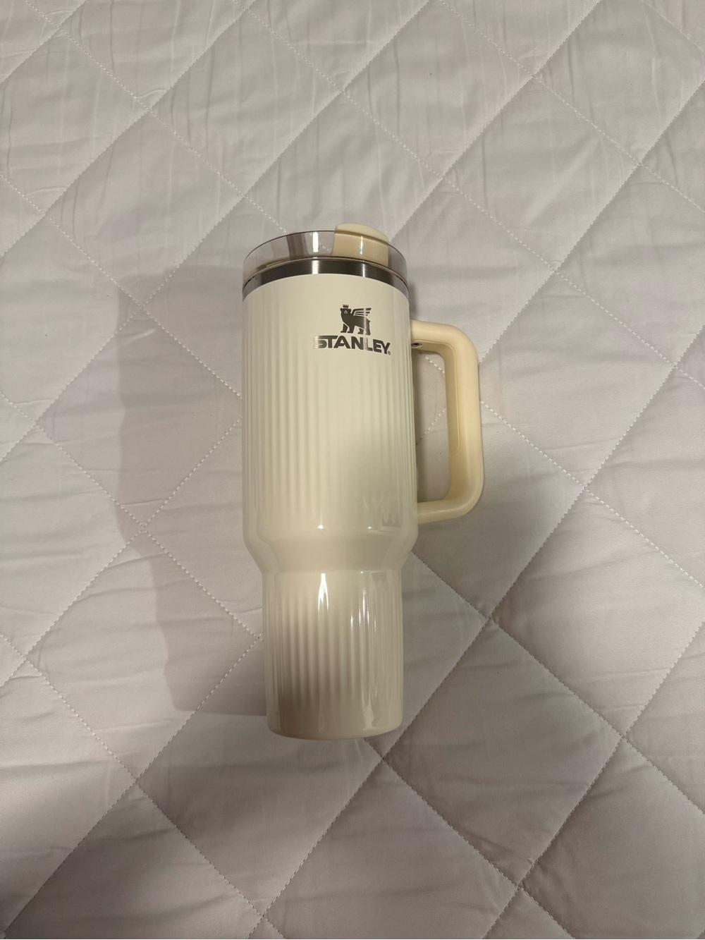 Stanley quencher tumbler 40 ounces